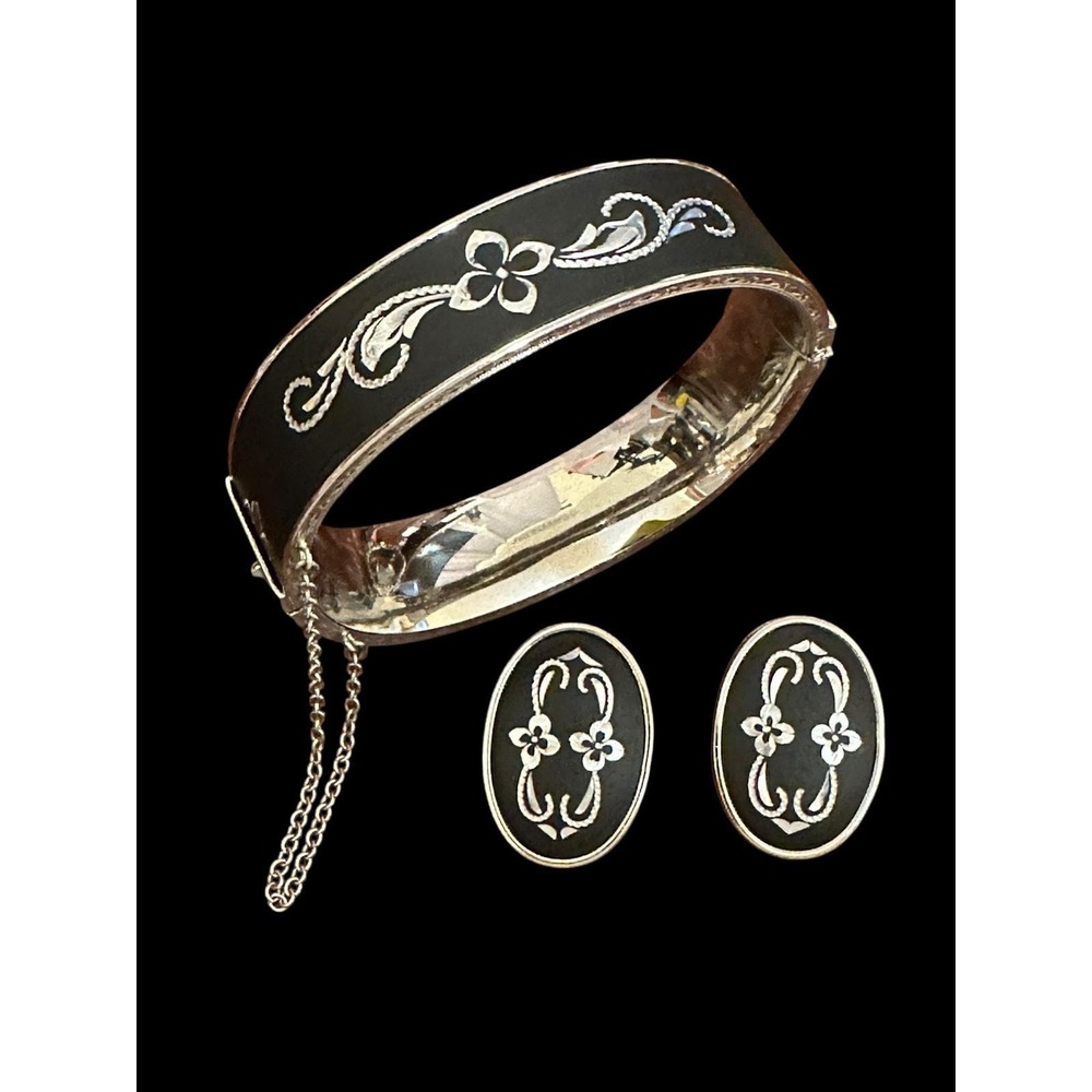 Vintage Whiting & Davis Enamel Bracelet & Earrings Set – Signed & Elegant